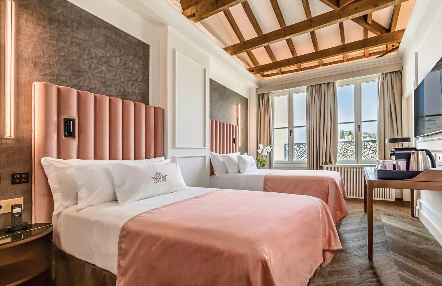 Palacio Gran Via, a Royal Hideaway Hotel ROOM_EXAMPLE