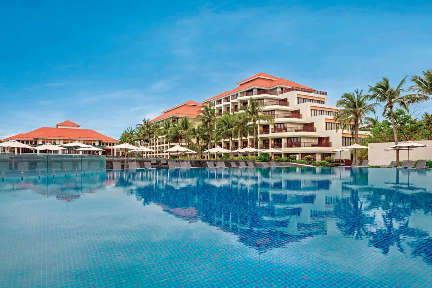 Pullman Danang Beach Resort EXTERIOR