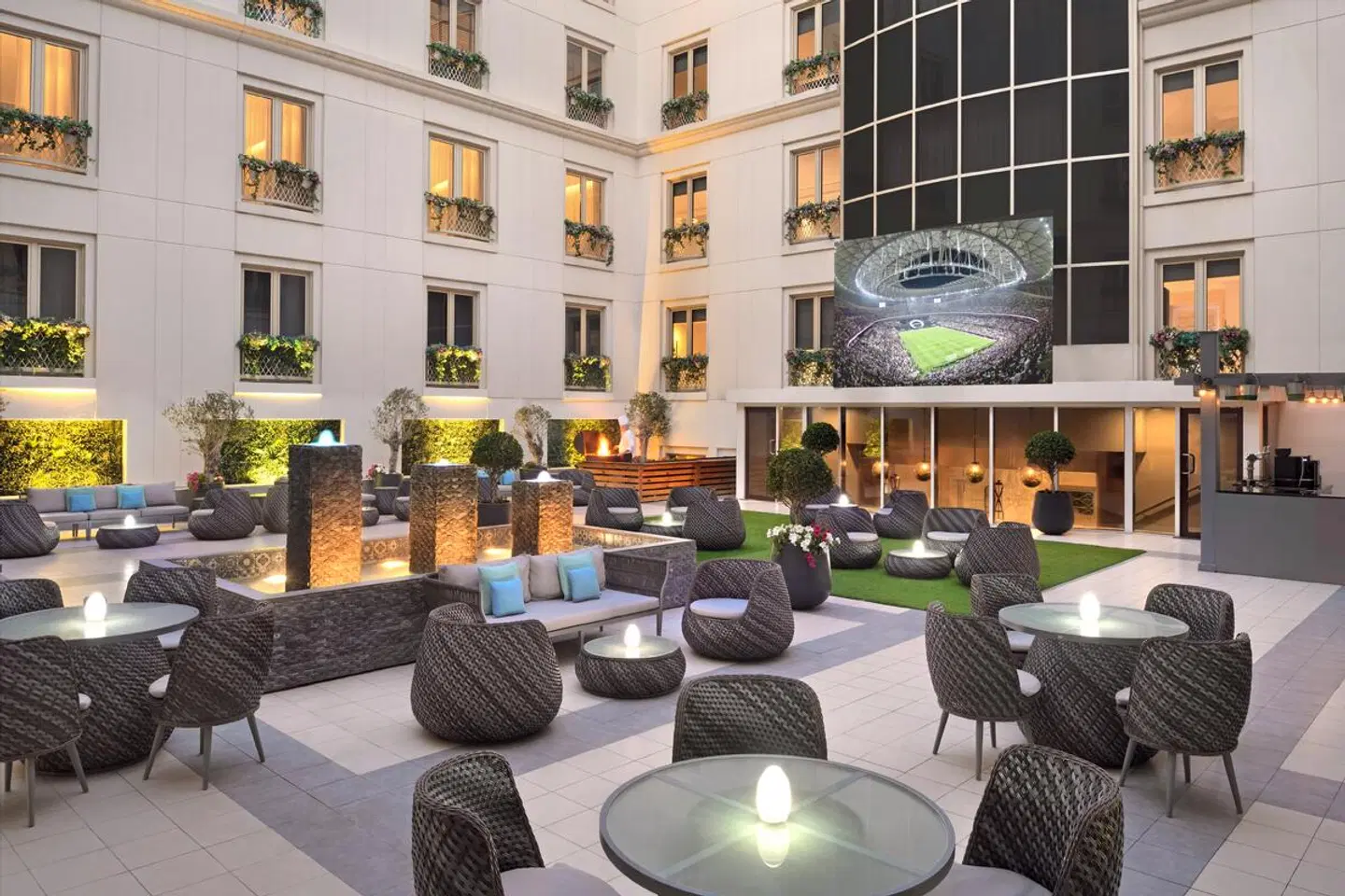 Mövenpick Hotel & Apartments Bur Dubai Terrasse