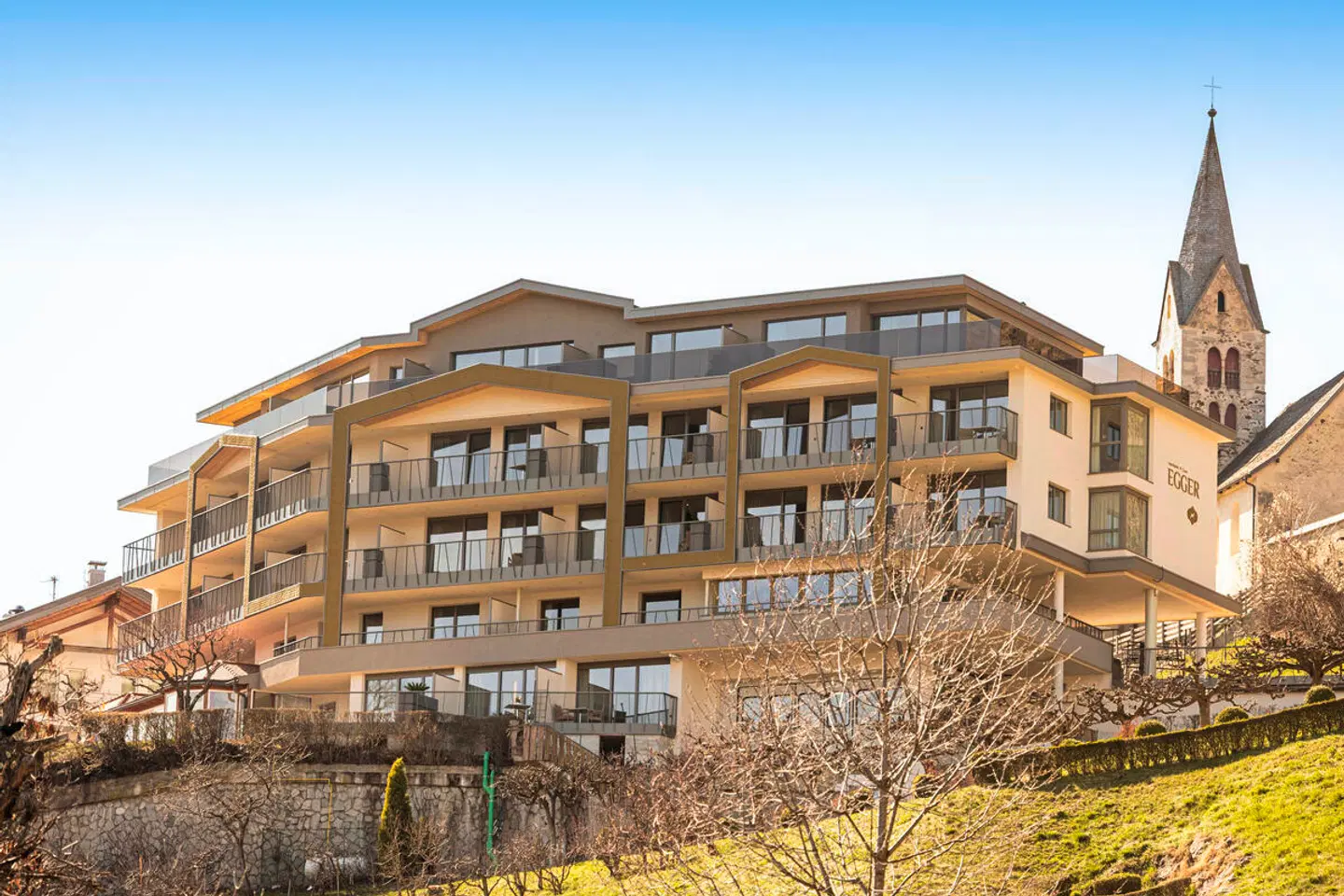 Egger Apartments & Suites EXTERIOR
