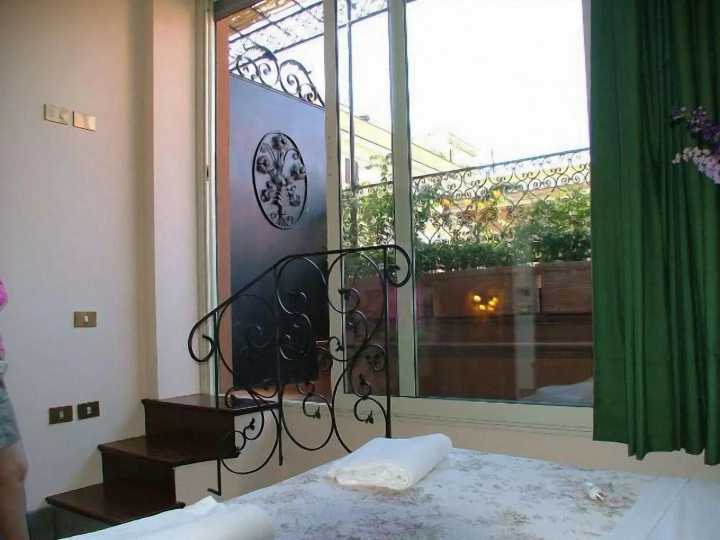 Okapi Rooms ROOM_EXAMPLE