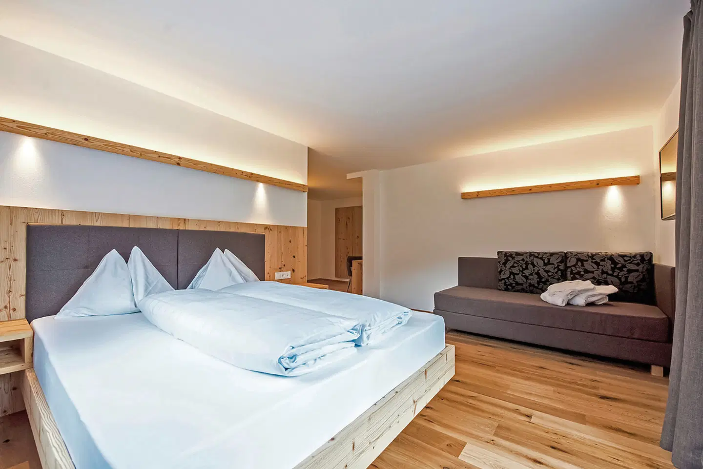 Fronza ROOM_EXAMPLE
