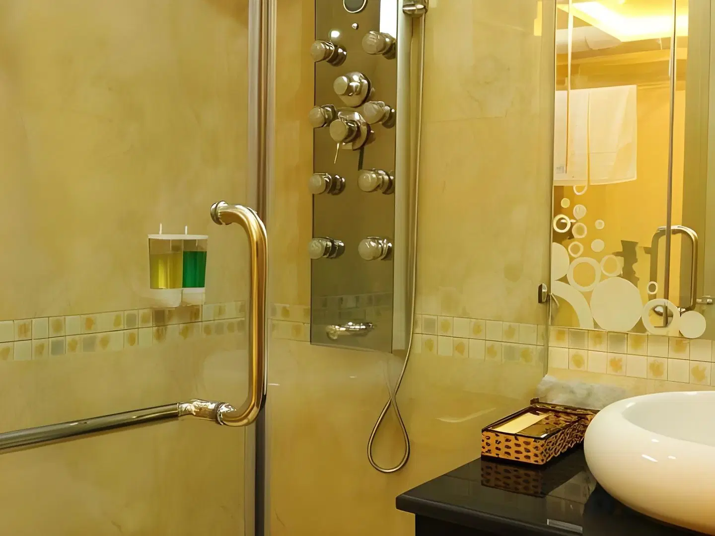 Vuong Tai Hotel Badezimmer