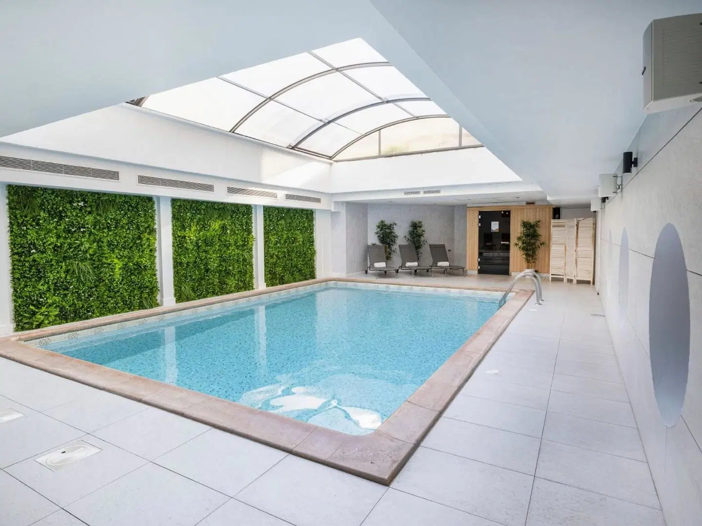 Hôtel Nice Riviera Hallenbad