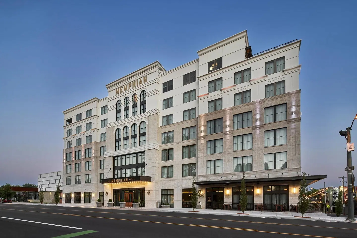 The Memphian, a Tribute Portfolio Hotel EXTERIOR