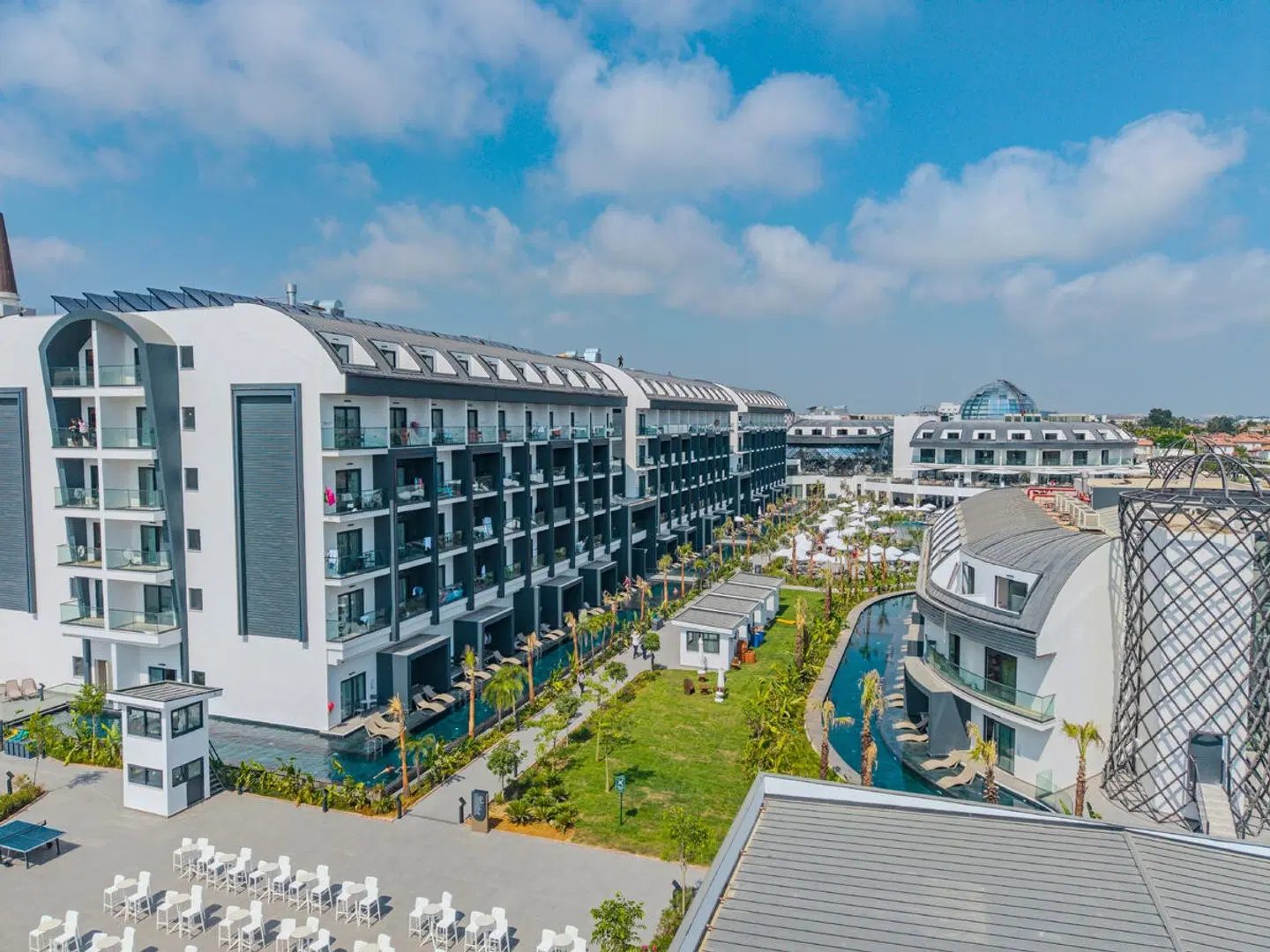 Royal Atlantis Icon EXTERIOR