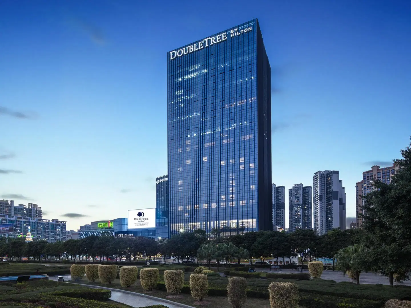 DoubleTree by Hilton Hotel Shenzhen Longhua EXTERIOR
