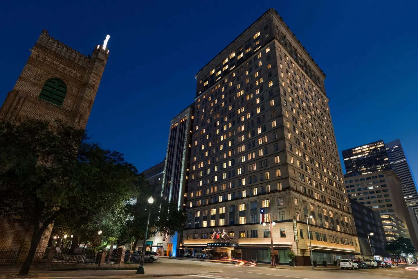 Magnolia Hotel Houston EXTERIOR