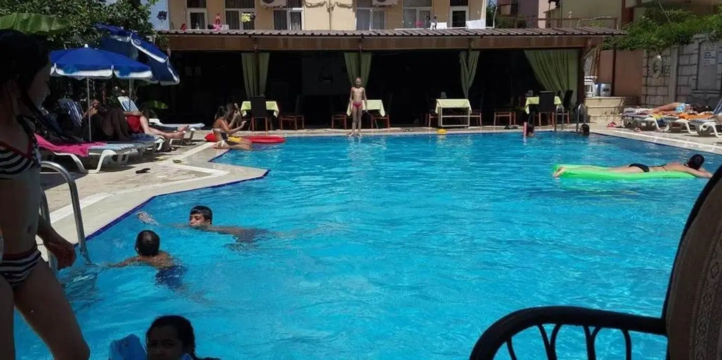 Orient Apart Otel OUTDOOR_POOL