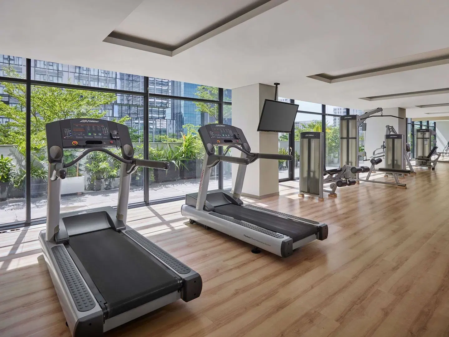 Novotel Living Saigon South SPORTS_AND_LEISURE