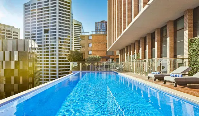 Crowne Plaza Sydney Darling Harbour OUTDOOR_POOL