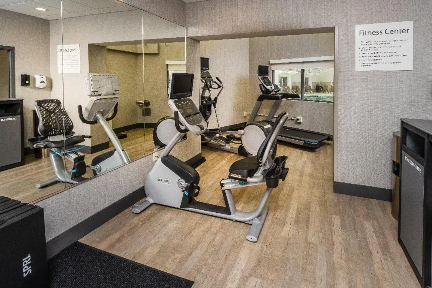 Holiday Inn & Suites Memphis -  Wolfchase Galleria by IHG SPORTS_AND_LEISURE