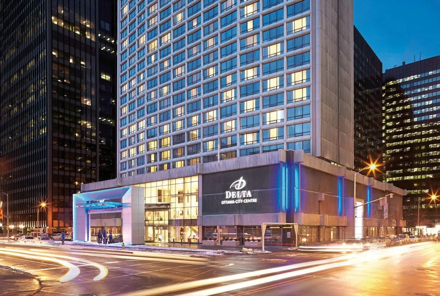 Delta Hotels by Marriott Ottawa City Centre EXTERIOR