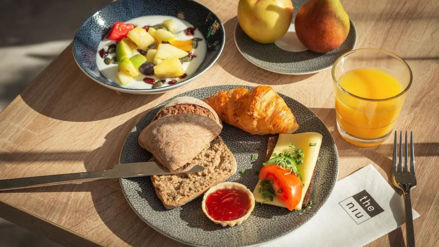 Holiday Inn - the niu, Yen Hamburg City Restaurant
