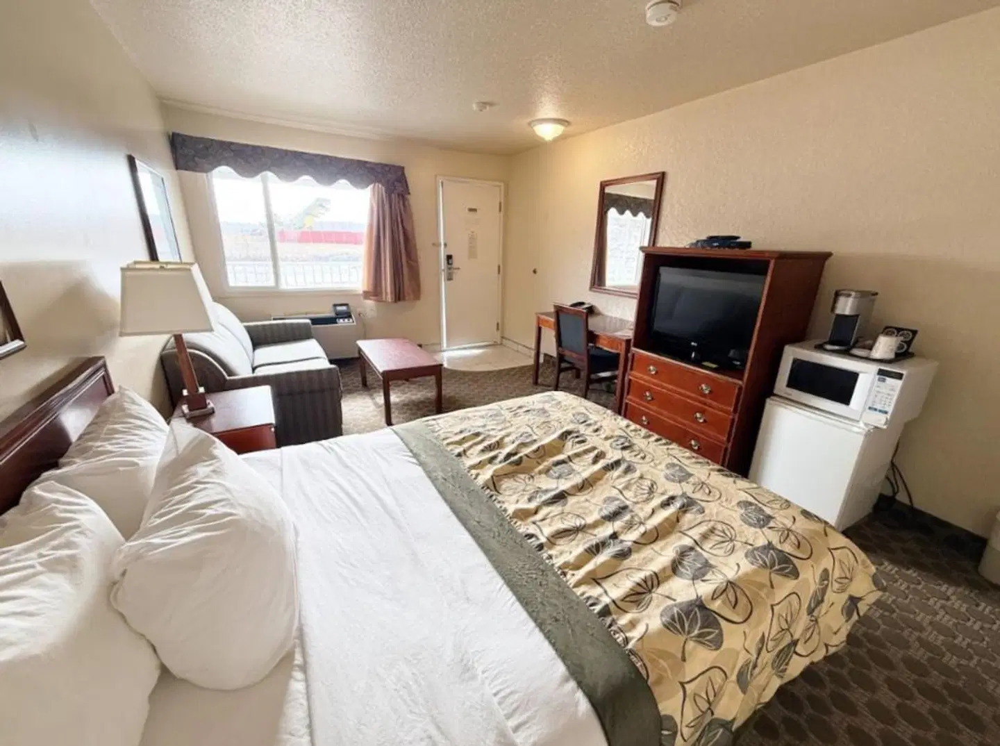 Travelodge Drumheller ROOM_EXAMPLE