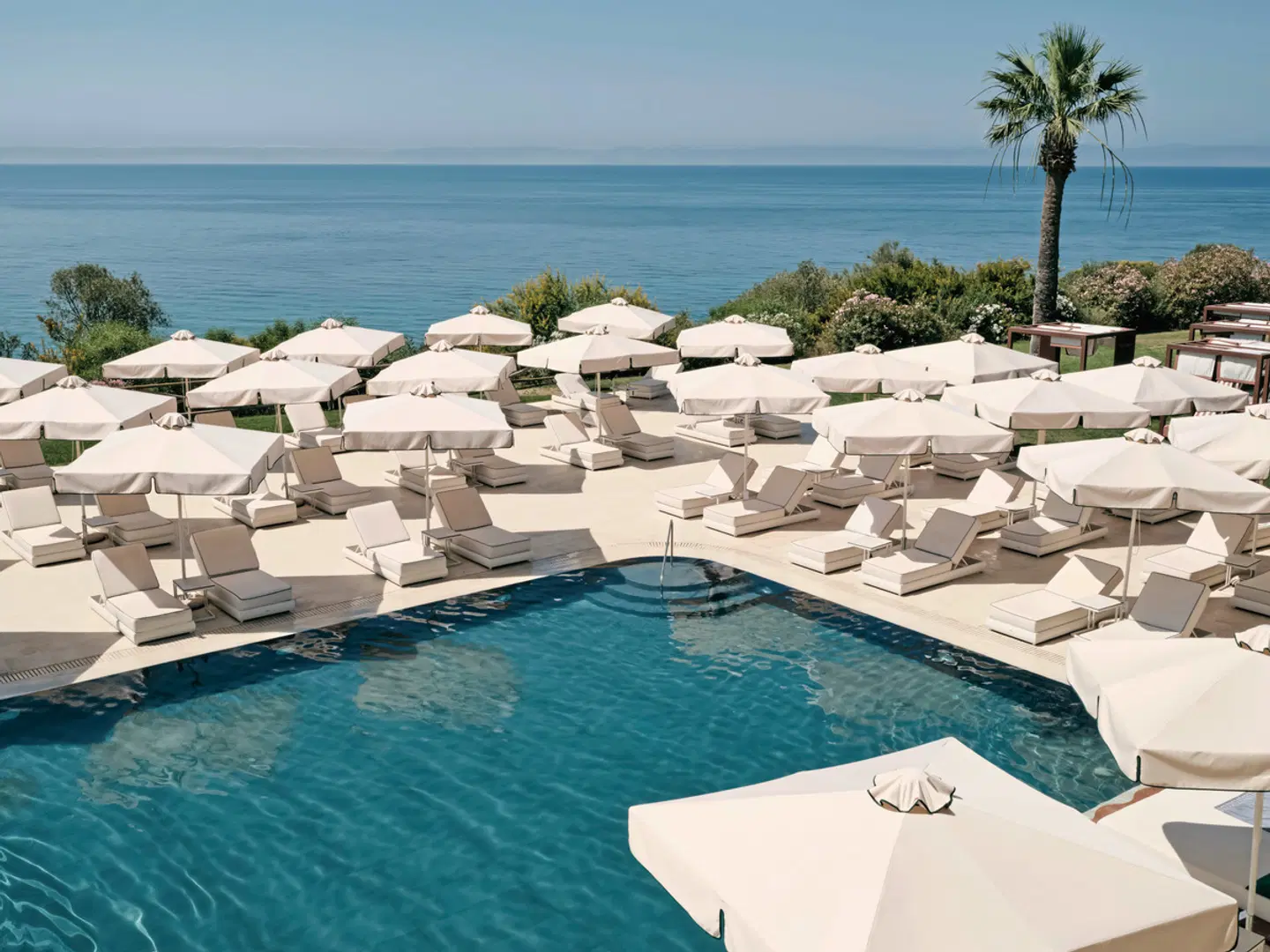 Mangia's Torre del Barone Resort OUTDOOR_POOL