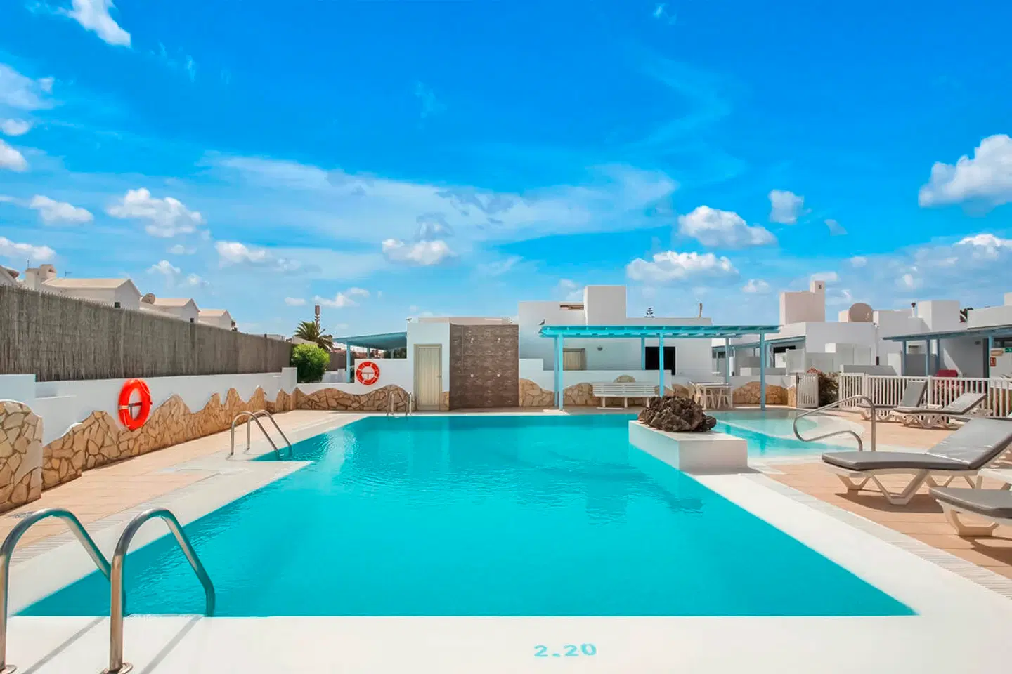 LIVVO Mar Azul OUTDOOR_POOL