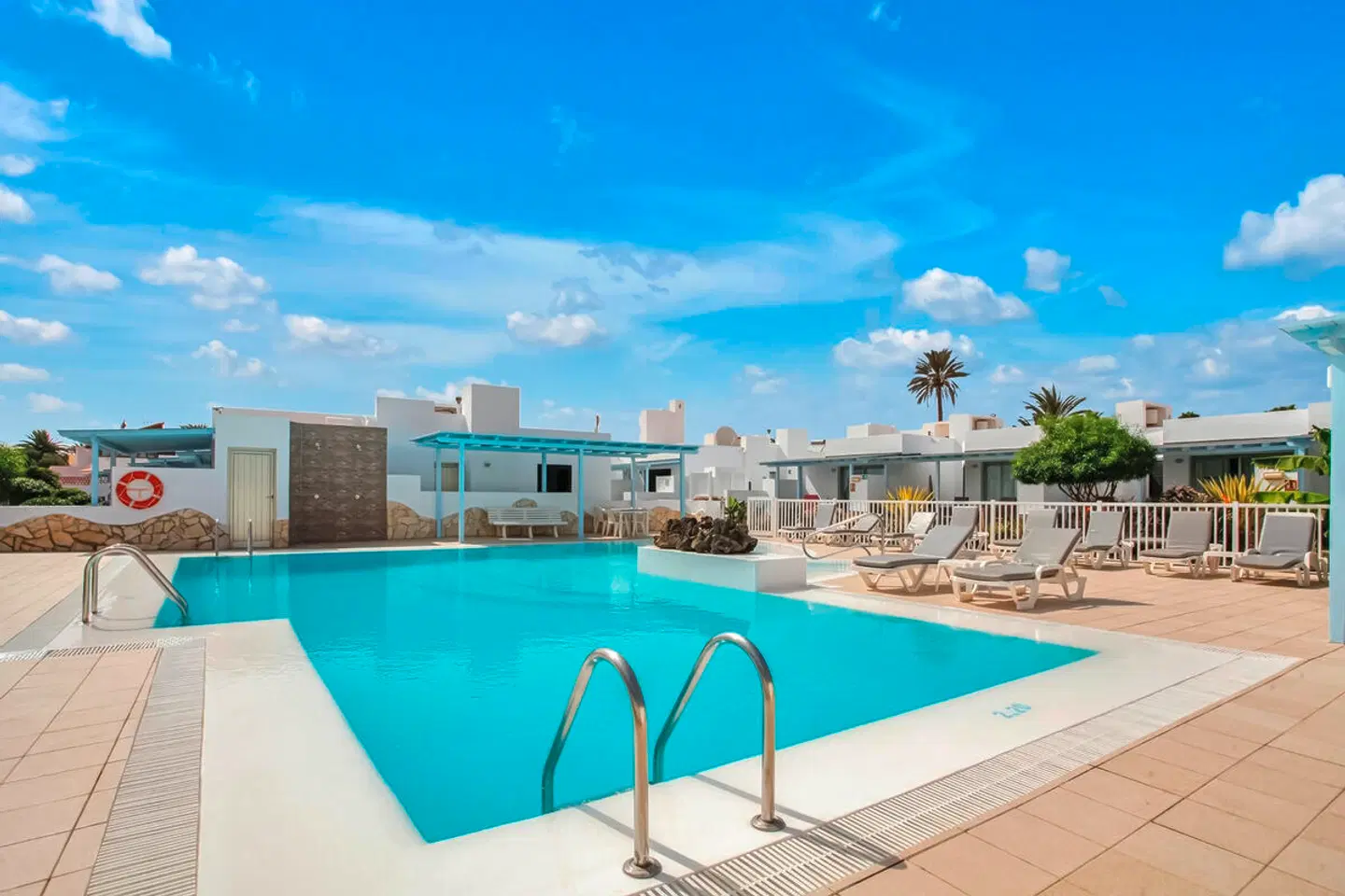 LIVVO Mar Azul OUTDOOR_POOL