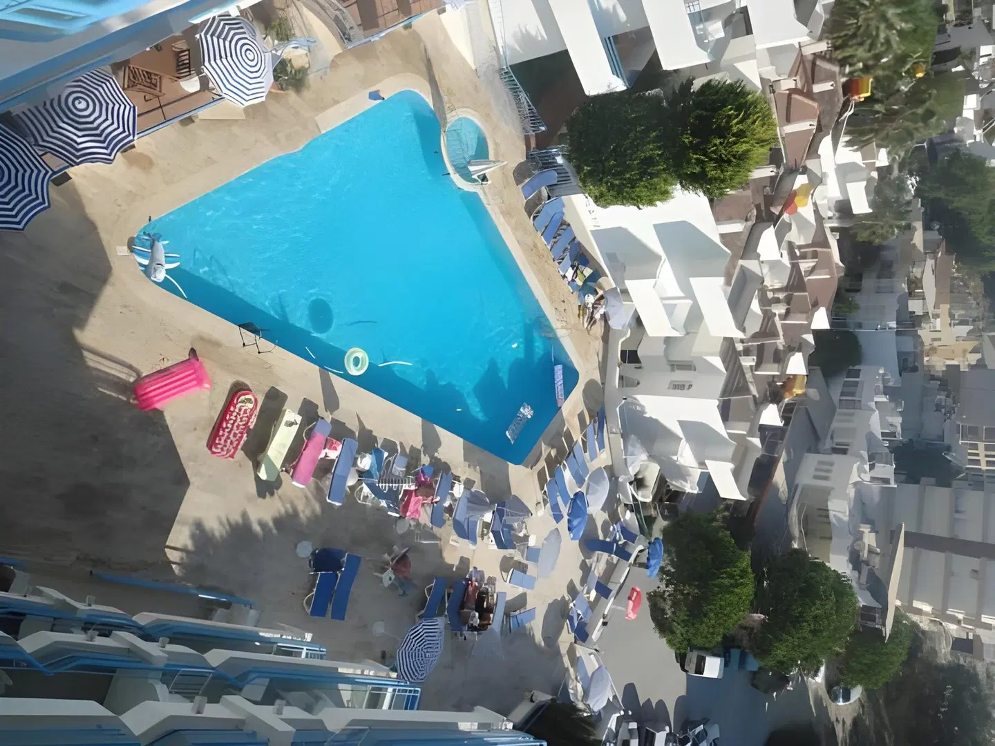 Ponz Hotel OUTDOOR_POOL