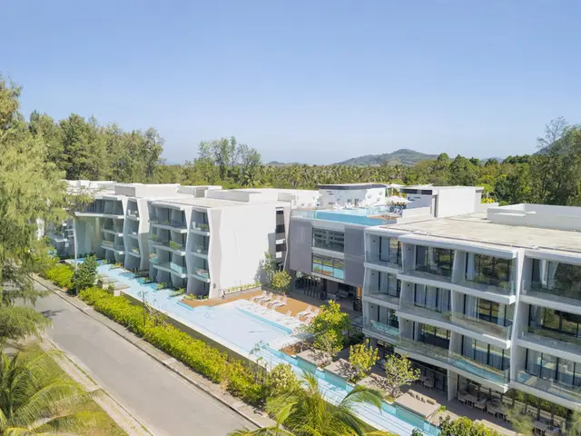Four Points Flex By Sheraton Hannover OUTDOOR_POOL
