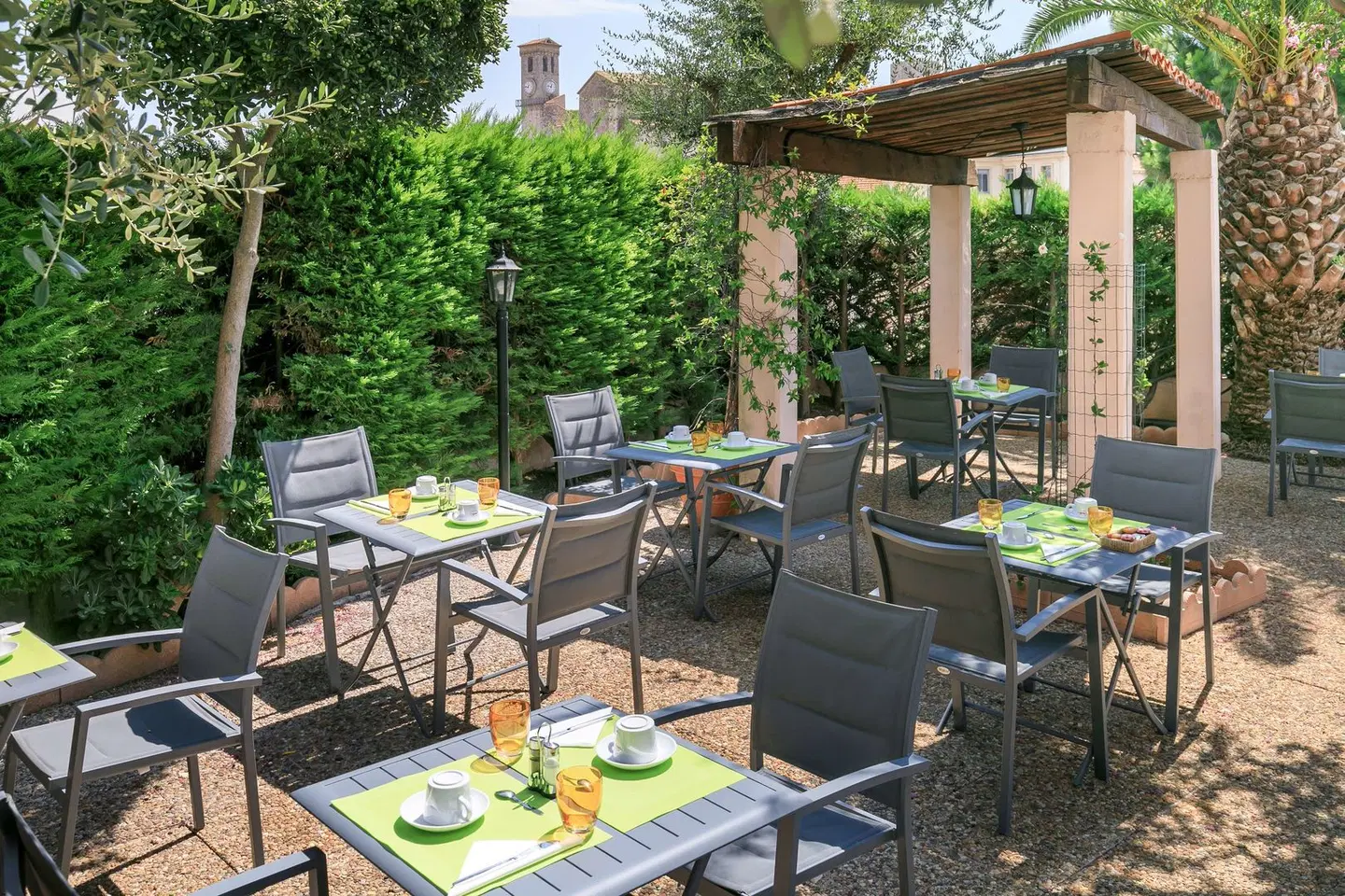 The Originals Boutique, Hotel des Orangers Terrasse