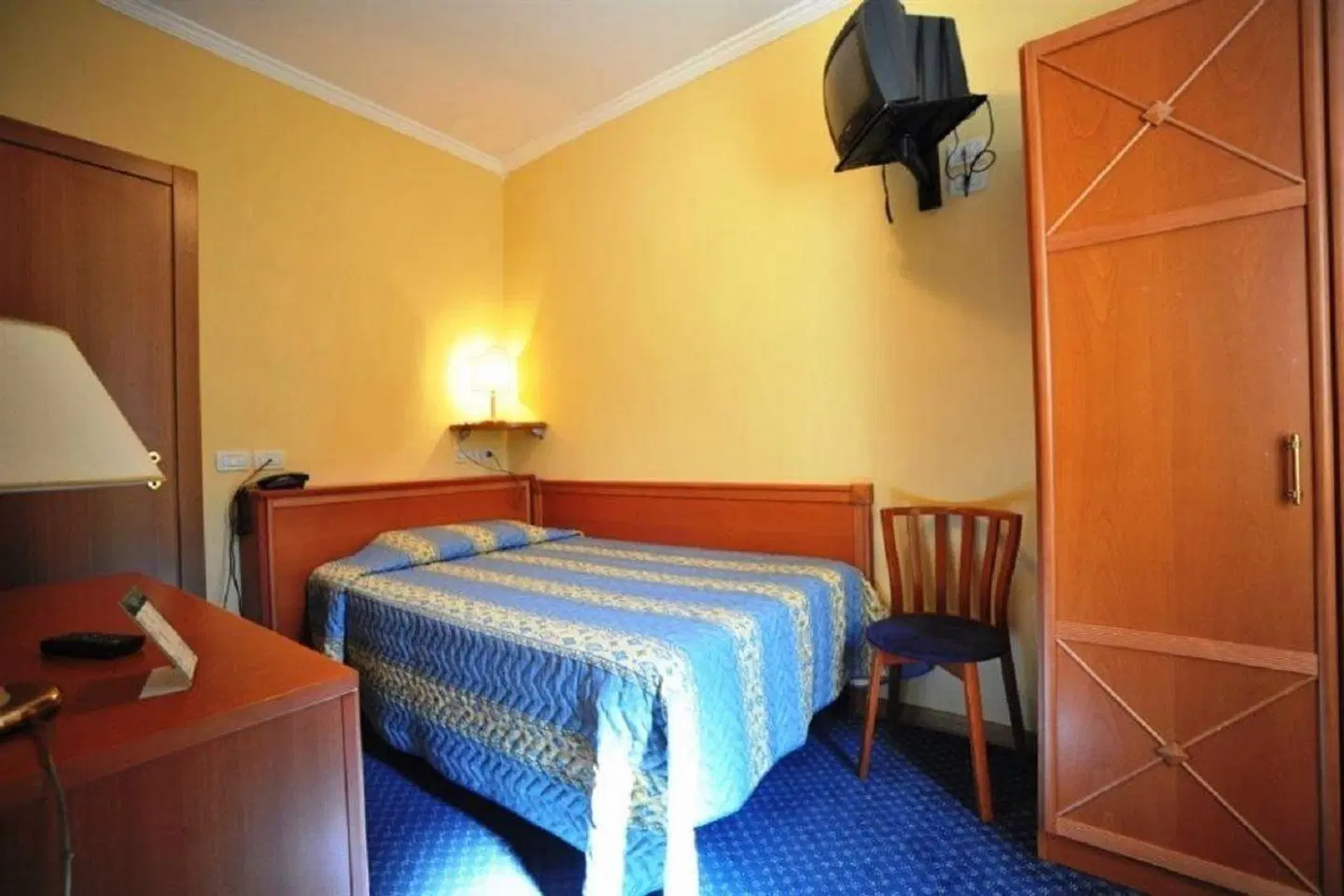 Gioia ROOM_EXAMPLE