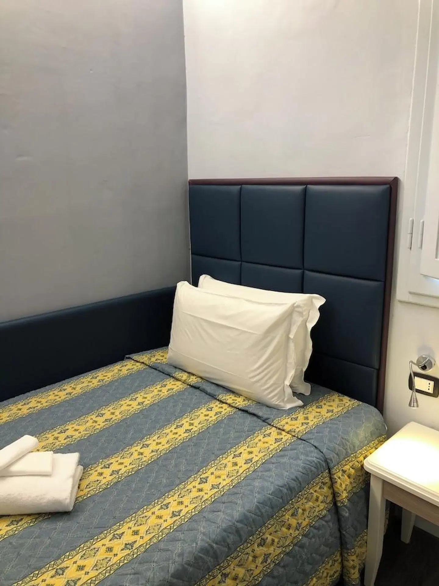 Gioia ROOM_EXAMPLE