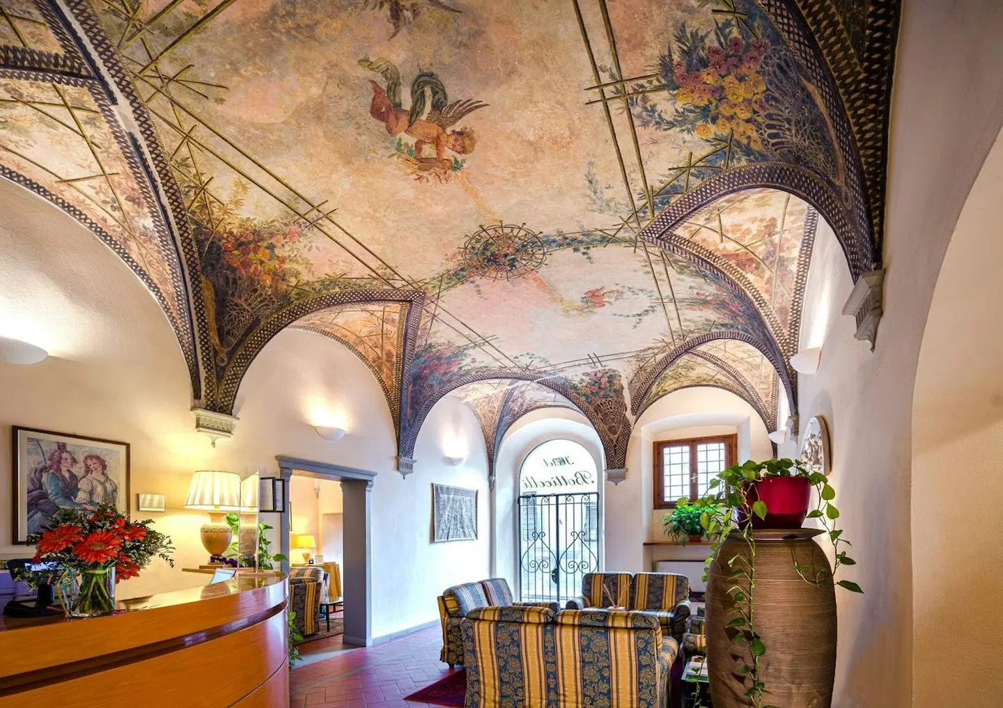 Botticelli LOUNGE_LOBBY
