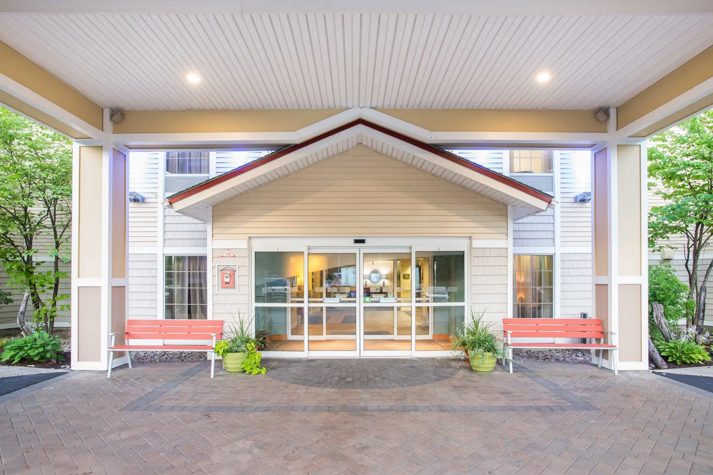 Holiday Inn Express Brattleboro LOUNGE_LOBBY