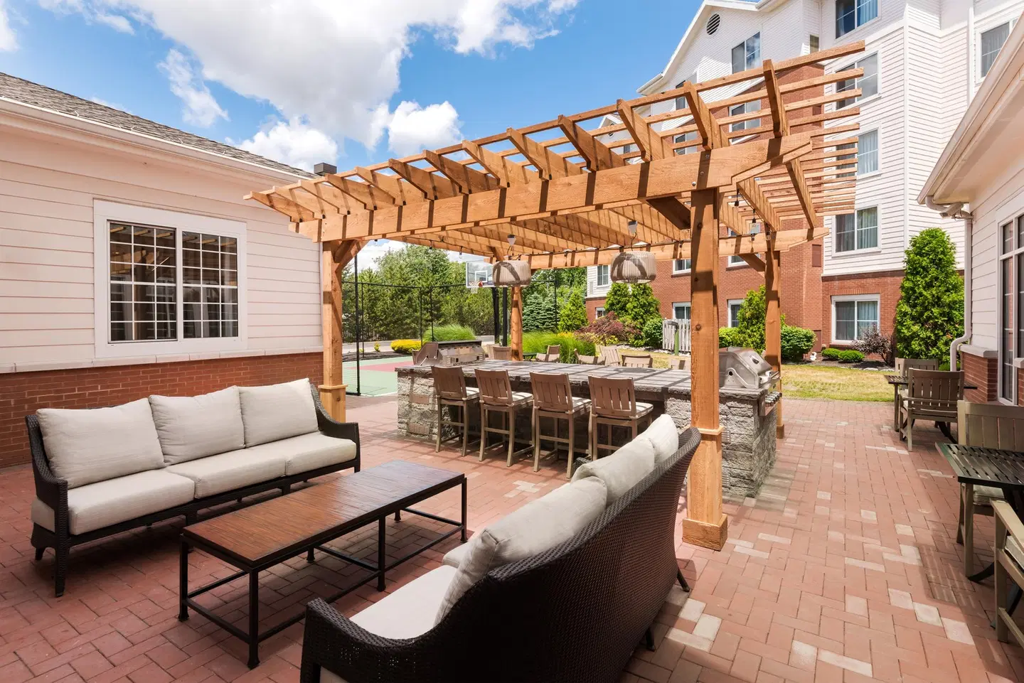 Homewood Suites by Hilton Buffalo-Amherst Bar