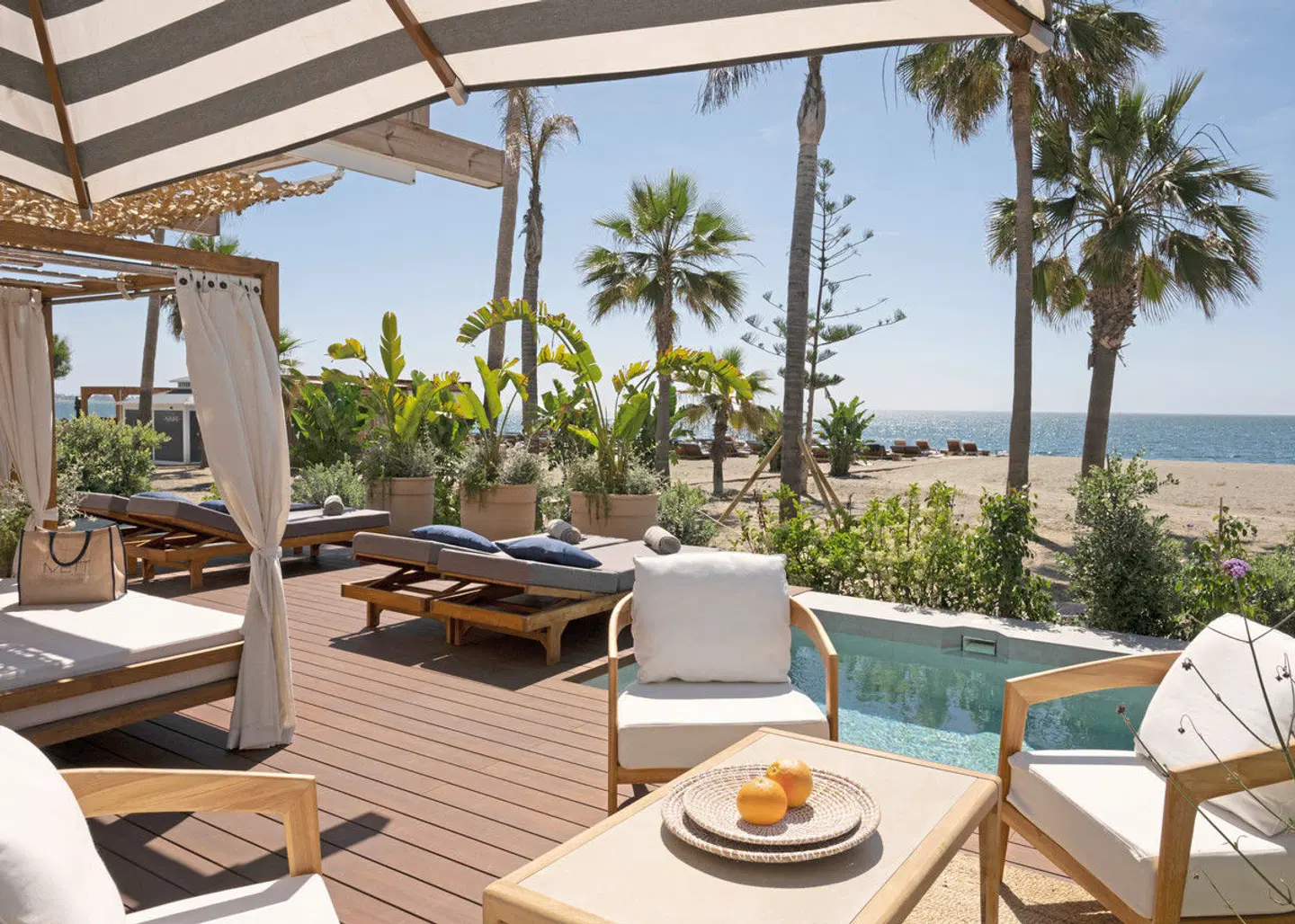 METT Marbella - Estepona Terrasse