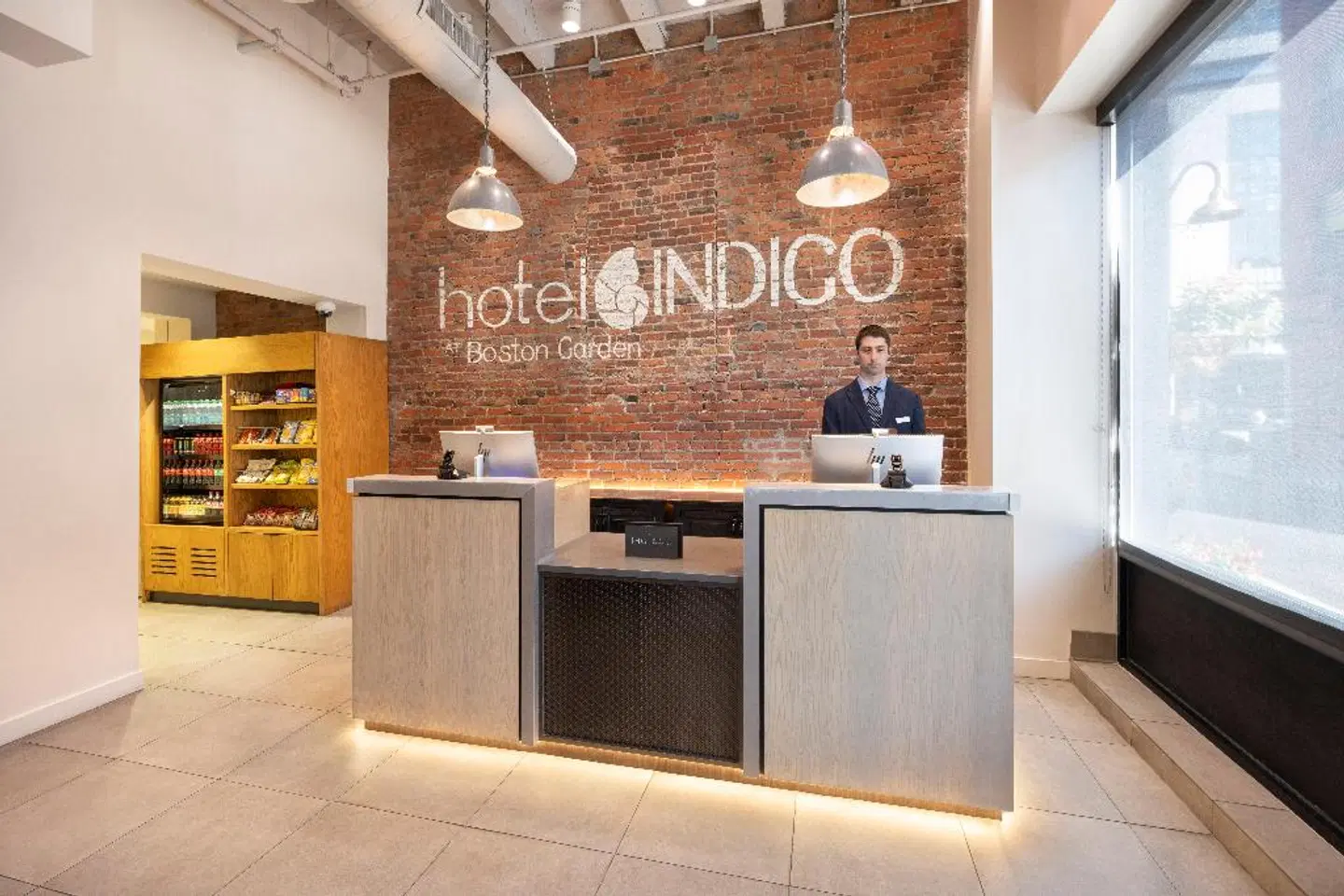 Hotel Indigo Boston Garden by IHG LOUNGE_LOBBY