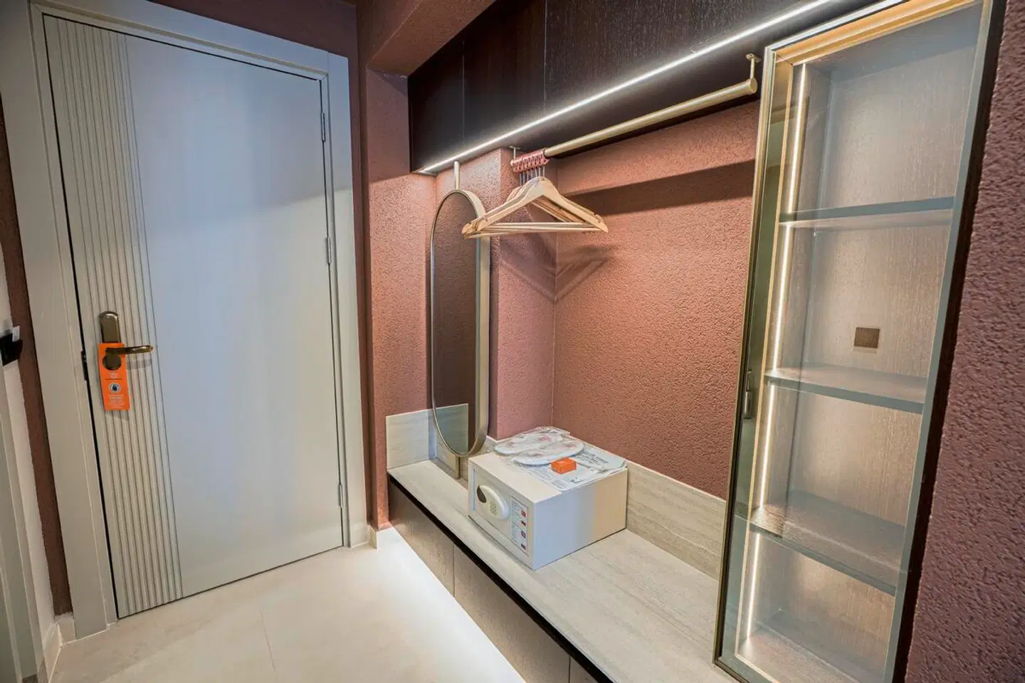 Orange Palace Badezimmer