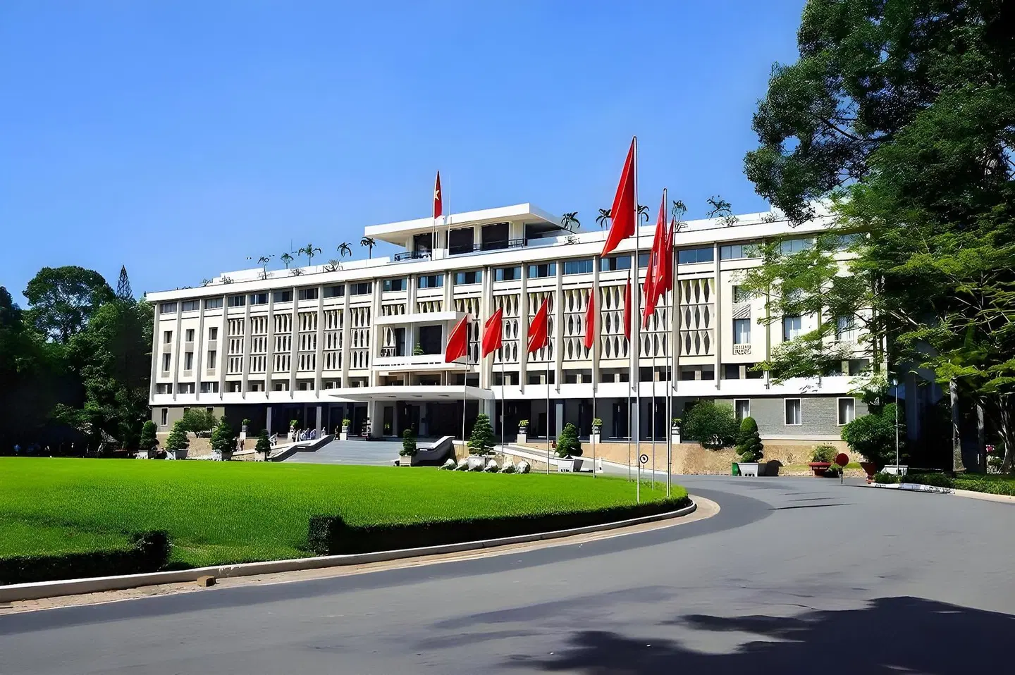 Sky Gem Central Hotel EXTERIOR