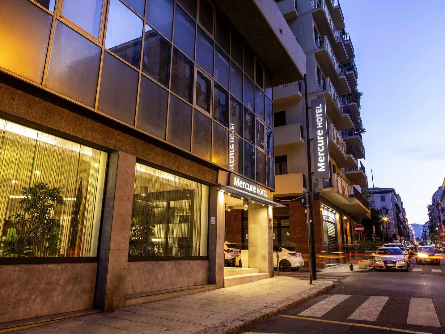Mercure Palermo Centro EXTERIOR