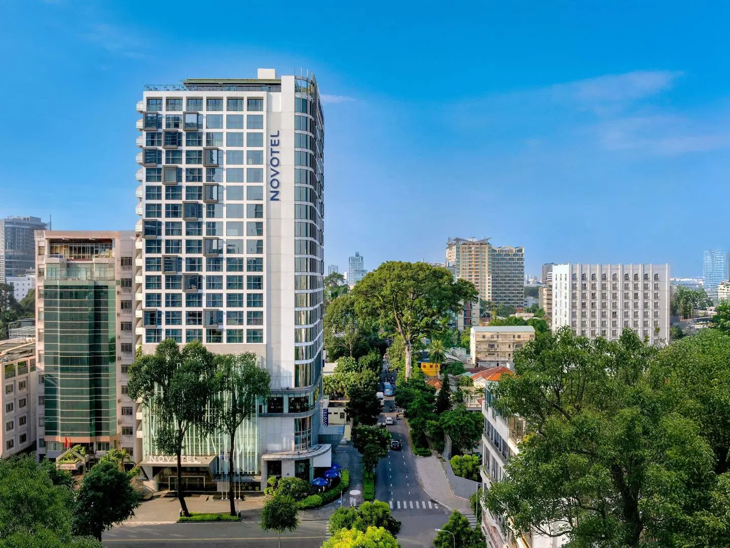 Novotel Saigon Centre Hotel EXTERIOR
