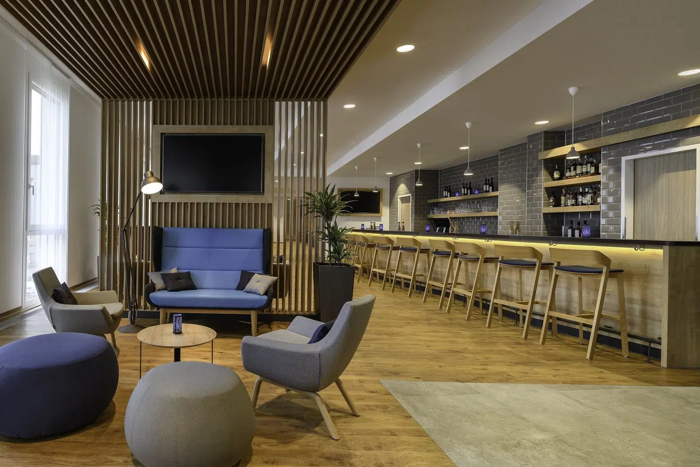 Holiday Inn Express Regensburg by IHG Bar