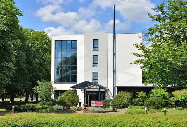 Best Western Premier Parkhotel Kronsberg EXTERIOR