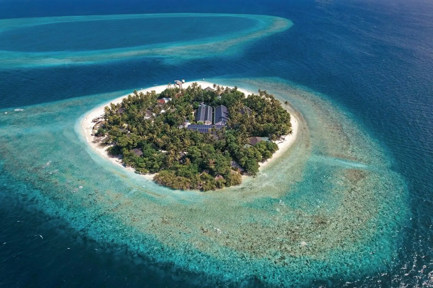 Malahini Kuda Bandos LANDSCAPE