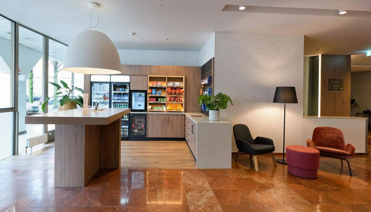 DoubleTree by Hilton Hannover Schweizerhof LOUNGE_LOBBY
