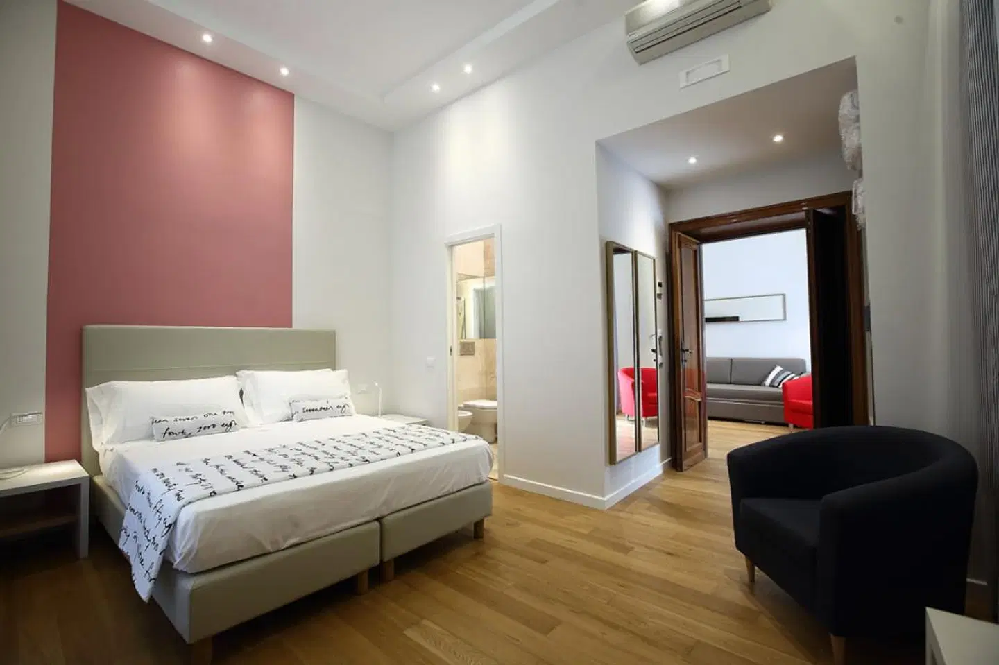 Sofia's Suites ROOM_EXAMPLE