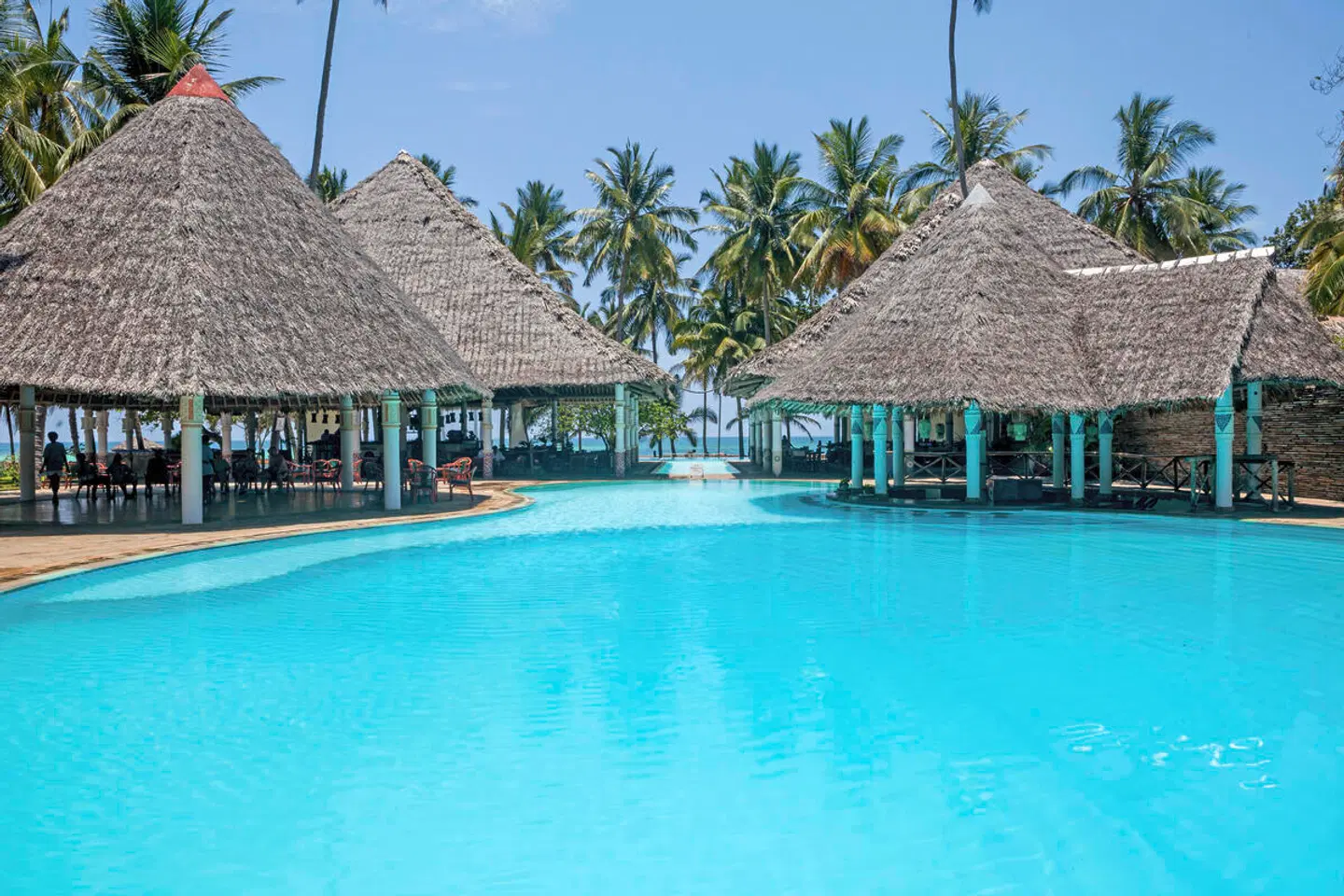 Neptune Village Beach Resort & Spa OUTDOOR_POOL