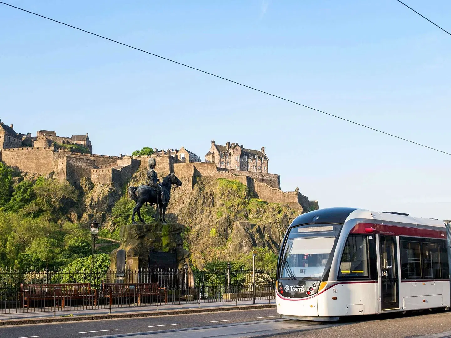Novotel Edinburgh Park Hotel LANDSCAPE