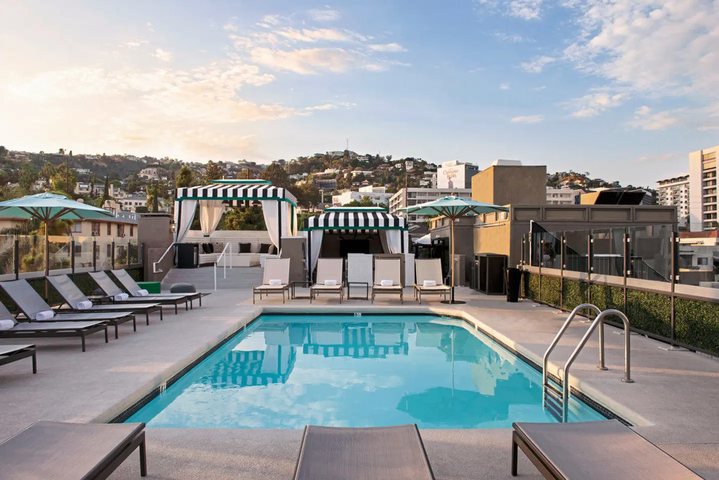 Chamberlain West Hollywood OUTDOOR_POOL