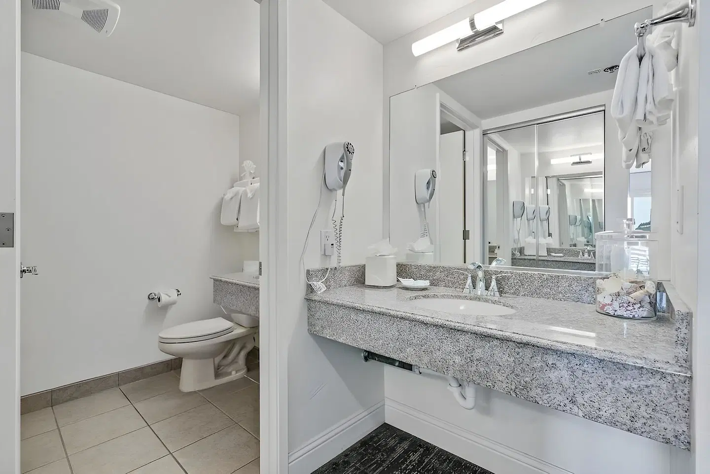 La Serena Inn Badezimmer