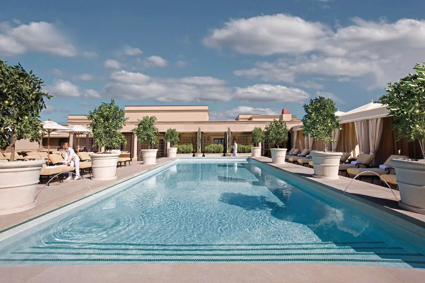 The Maybourne Beverly Hills OUTDOOR_POOL