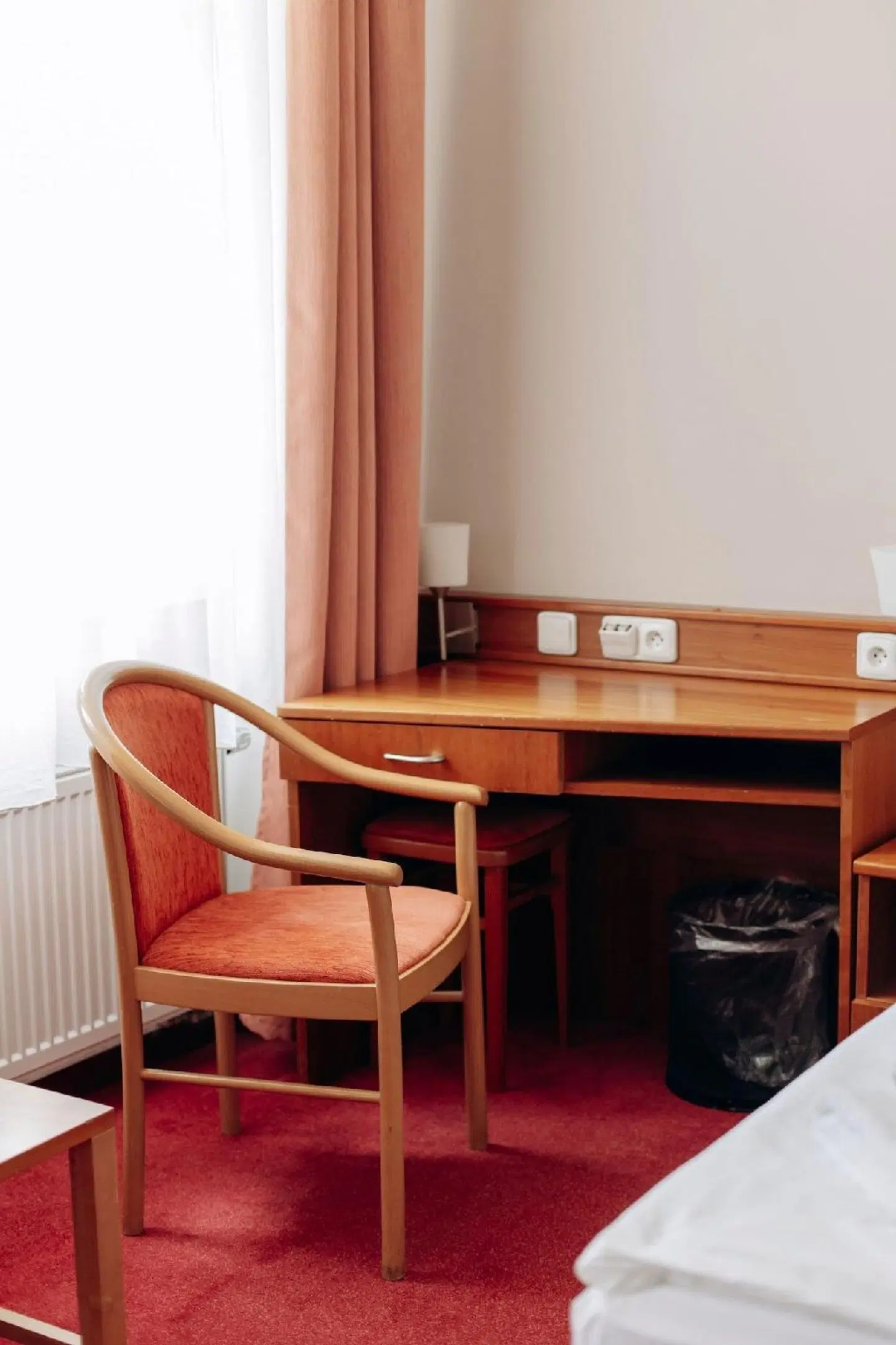 Alton ROOM_EXAMPLE
