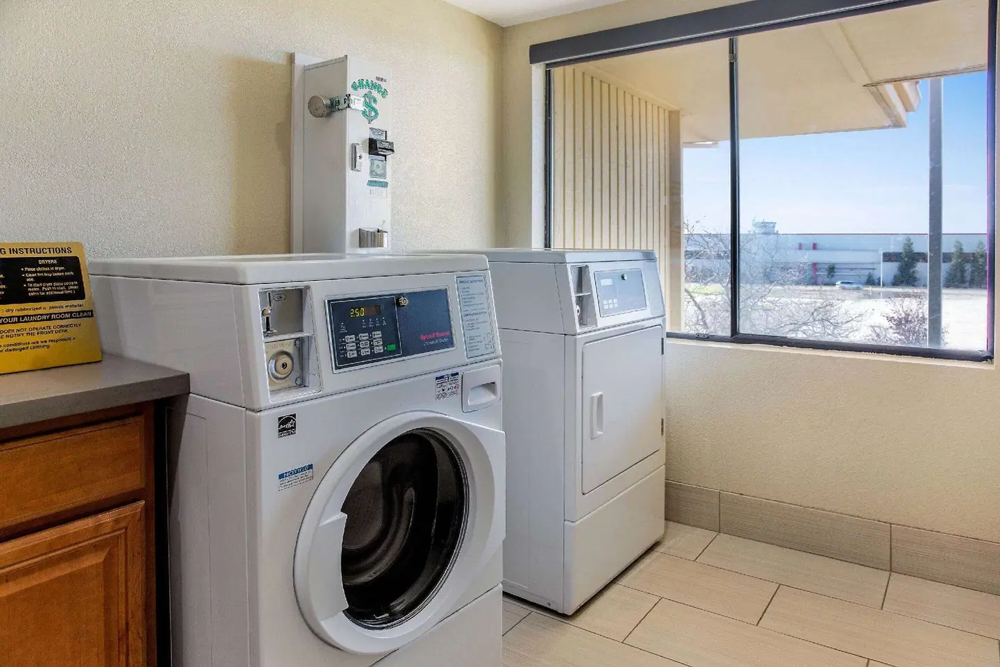La Quinta Inn & Suites by Wyndham Oakland - Hayward Badezimmer