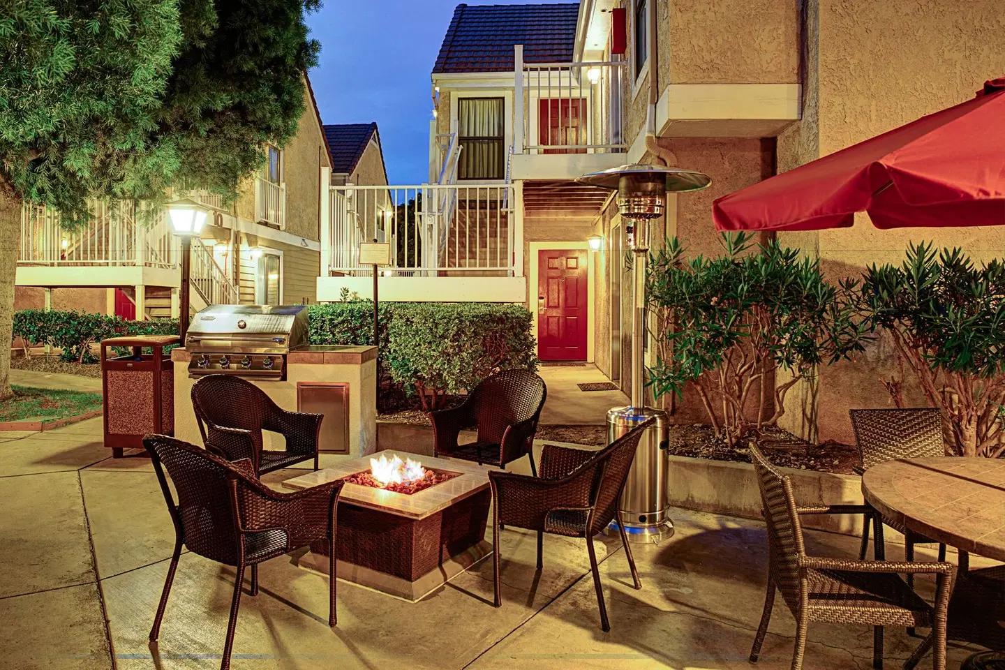 Residence Inn by Marriott Ontario Airport Terrasse
