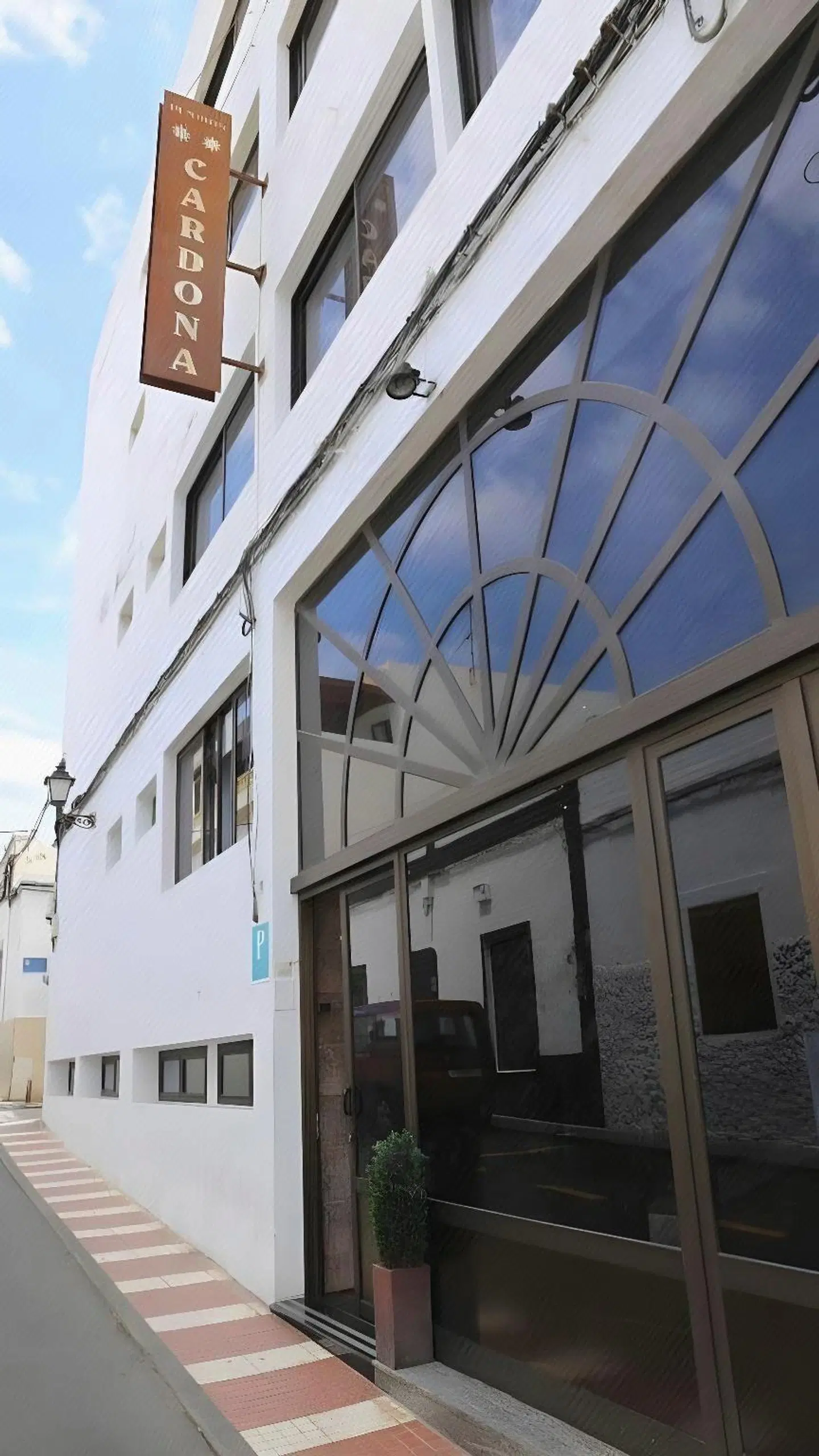 Hotel Residencia Cardona EXTERIOR